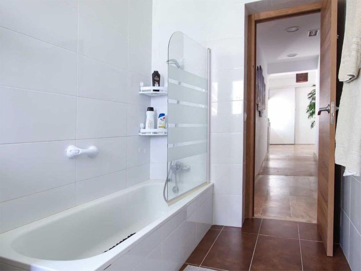 4 sypialnia Willa na sprzedaż w El Rosario z basenem - 1 260 000 € (Ref: 9540308)