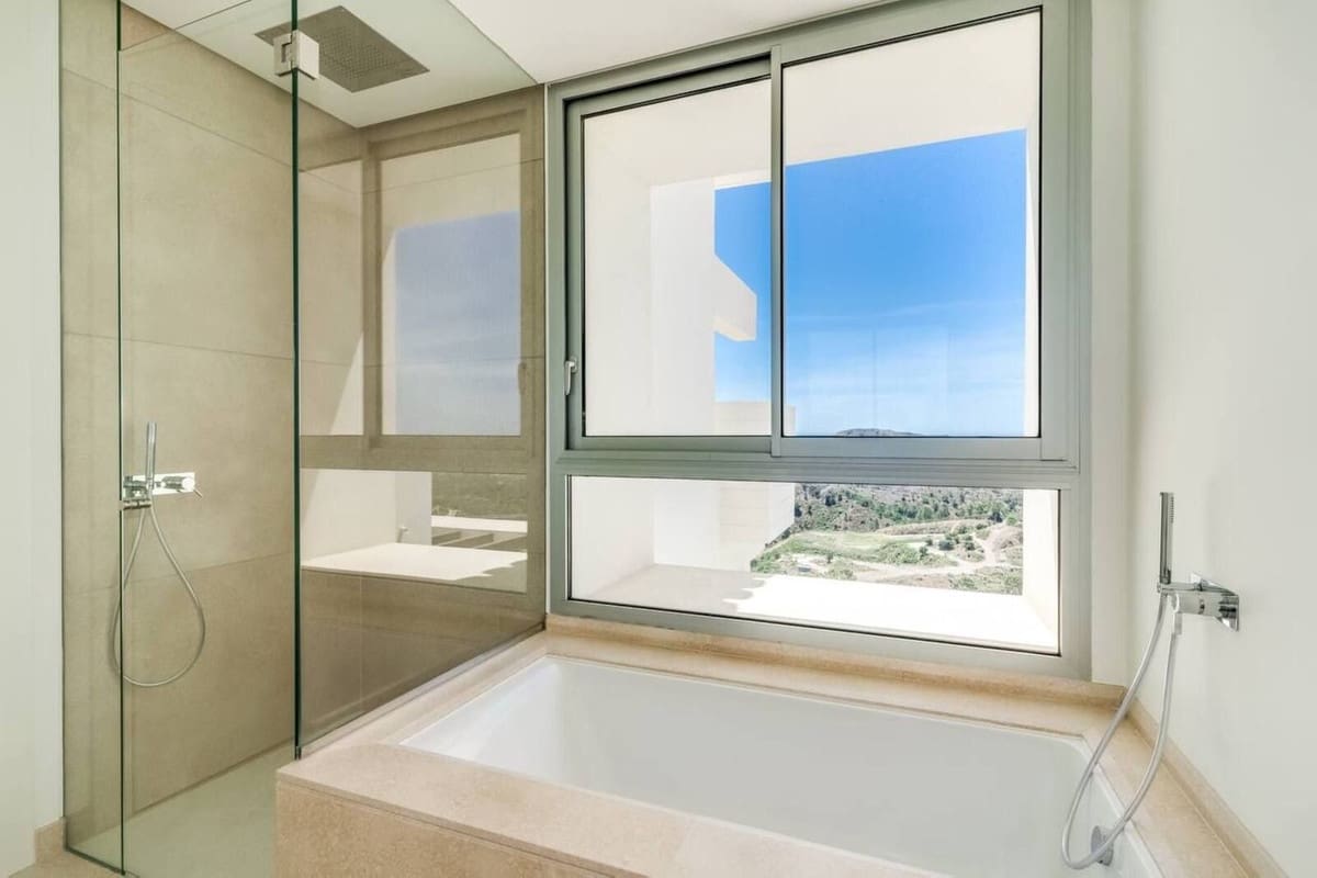 4 soveværelse Penthouse til salg i Benahavis med swimmingpool - € 1.265.000 (Ref: 9540309)