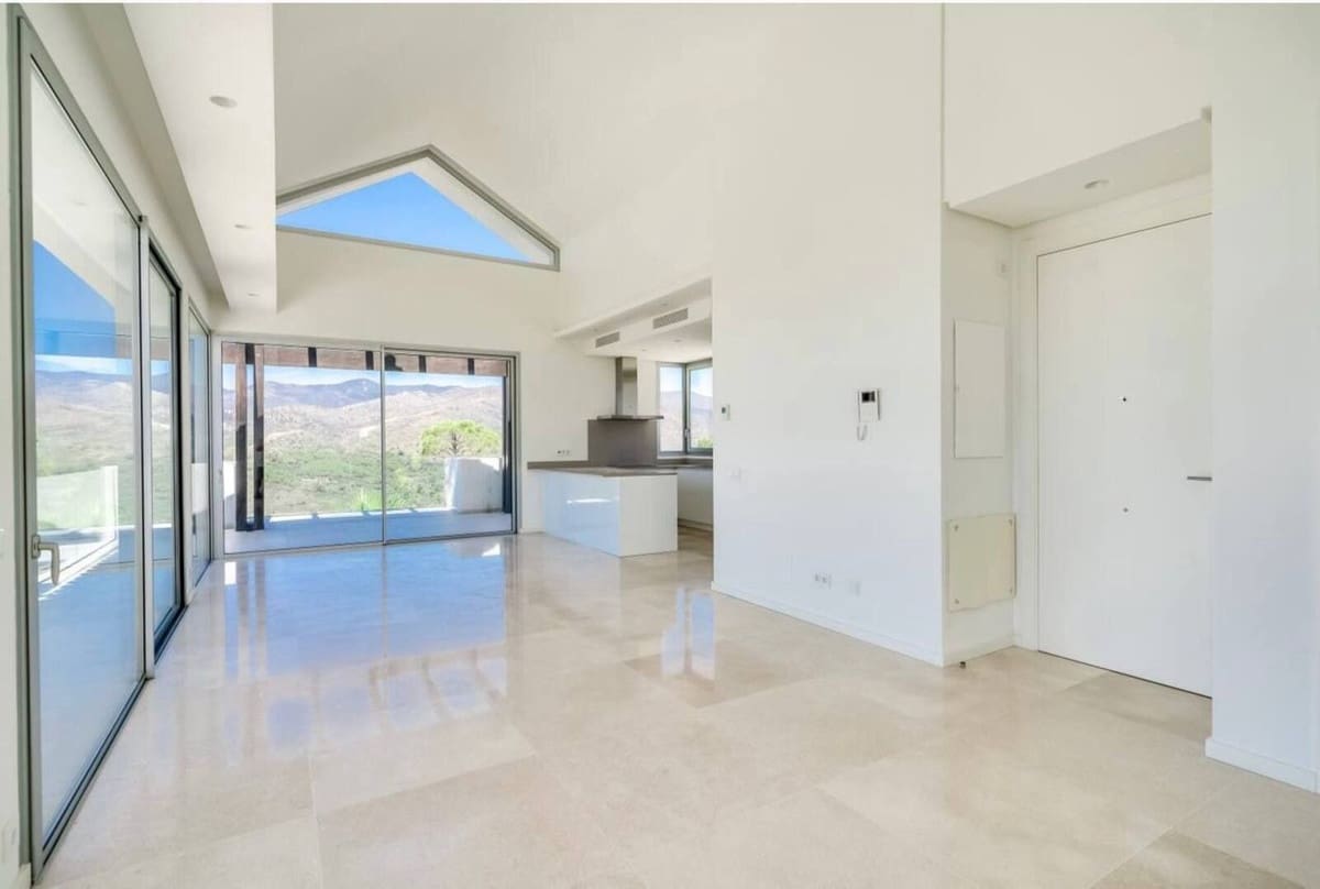 4 soveværelse Penthouse til salg i Benahavis med swimmingpool - € 1.265.000 (Ref: 9540309)