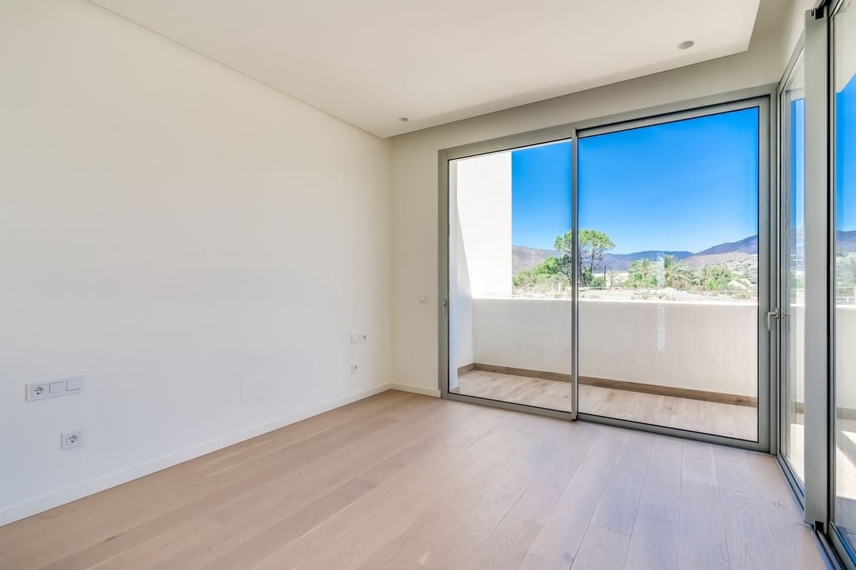 4 soveværelse Penthouse til salg i Benahavis med swimmingpool - € 1.265.000 (Ref: 9540309)