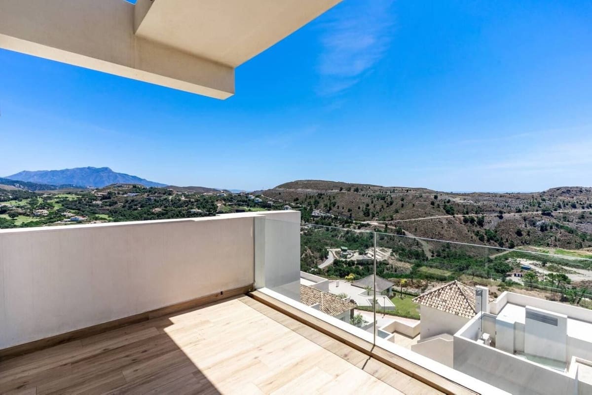 4 soveværelse Penthouse til salg i Benahavis med swimmingpool - € 1.265.000 (Ref: 9540309)