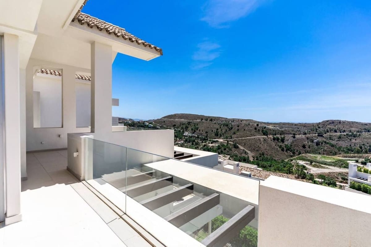 4 soveværelse Penthouse til salg i Benahavis med swimmingpool - € 1.265.000 (Ref: 9540309)