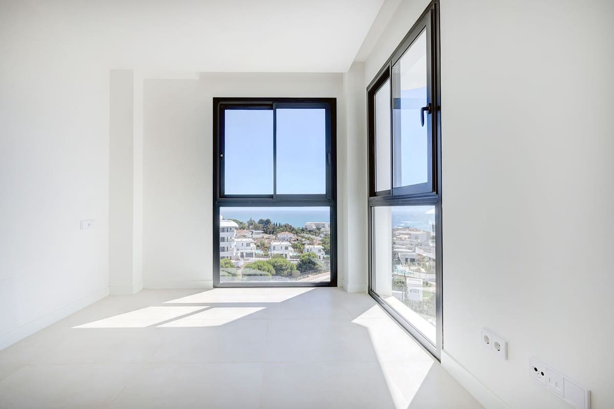 3 quarto Penthouse para venda em Fuengirola com piscina - 1 275 000 € (Ref: 9540310)