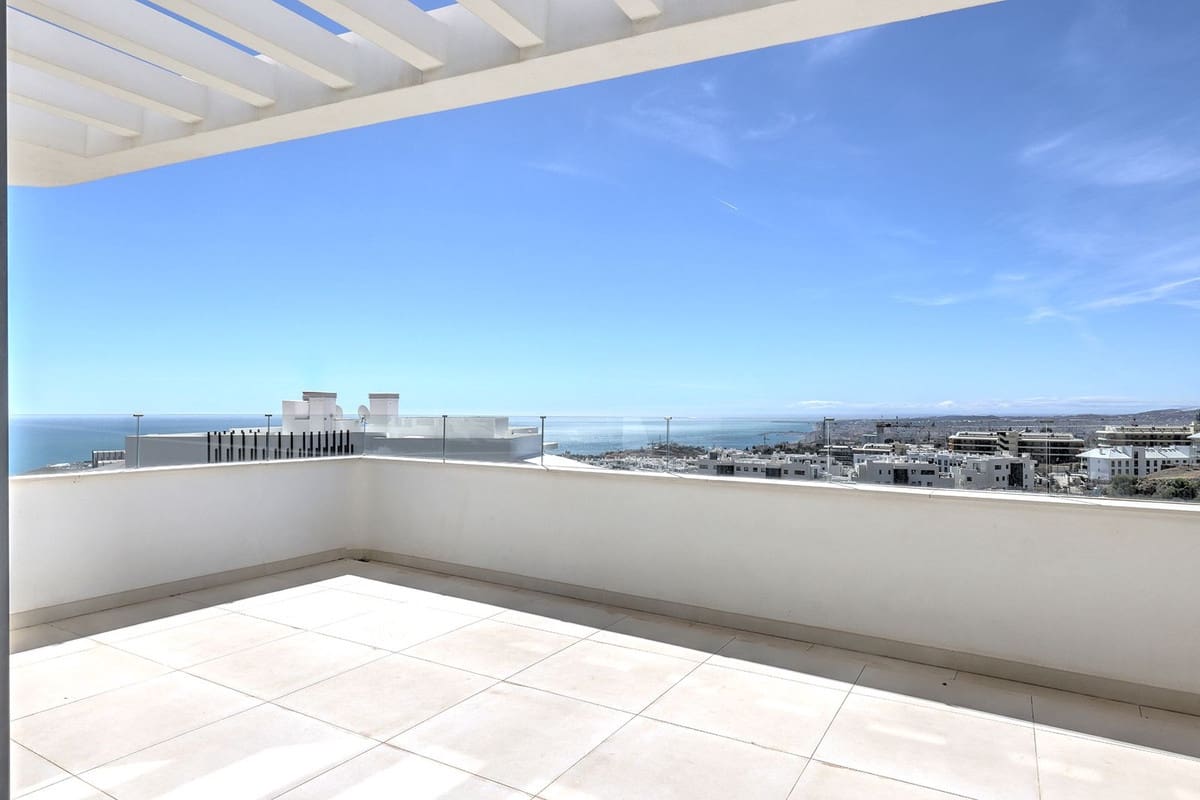 3 quarto Penthouse para venda em Fuengirola com piscina - 1 275 000 € (Ref: 9540310)