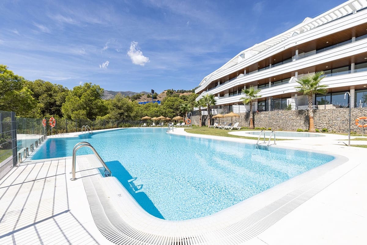 3 quarto Penthouse para venda em Fuengirola com piscina - 1 275 000 € (Ref: 9540310)