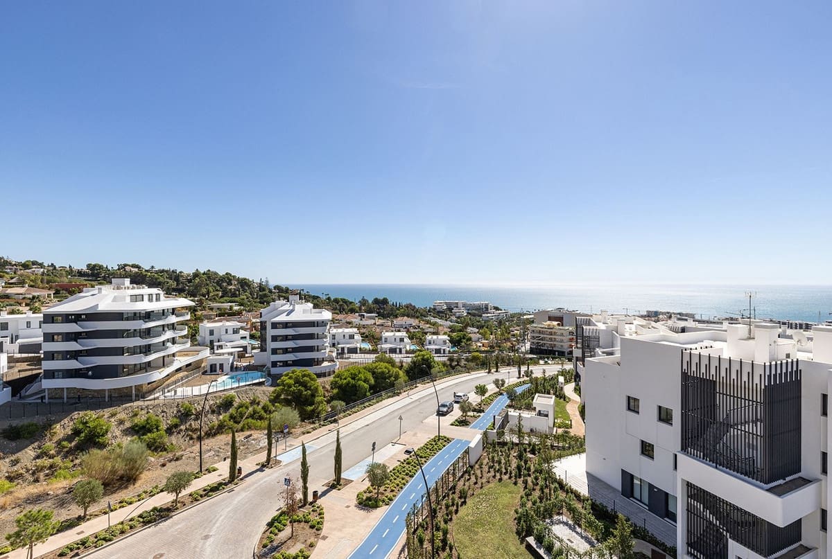 3 quarto Penthouse para venda em Fuengirola com piscina - 1 275 000 € (Ref: 9540310)