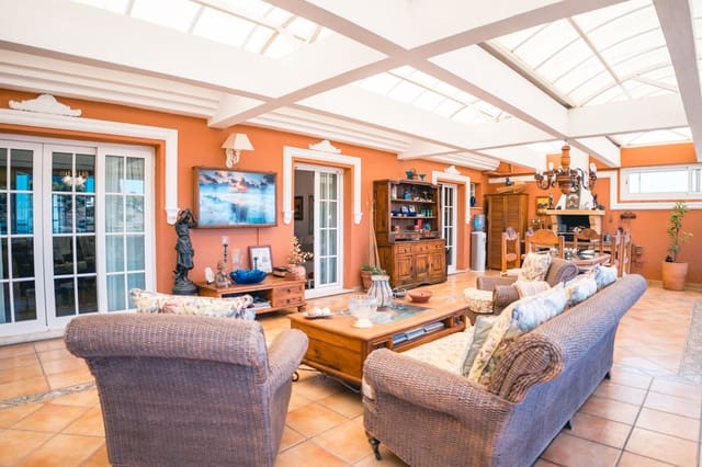 4 quarto Penthouse para venda em Centro ciudad, Fuengirola com piscina garagem - 1 275 000 € (Ref: 9540311)