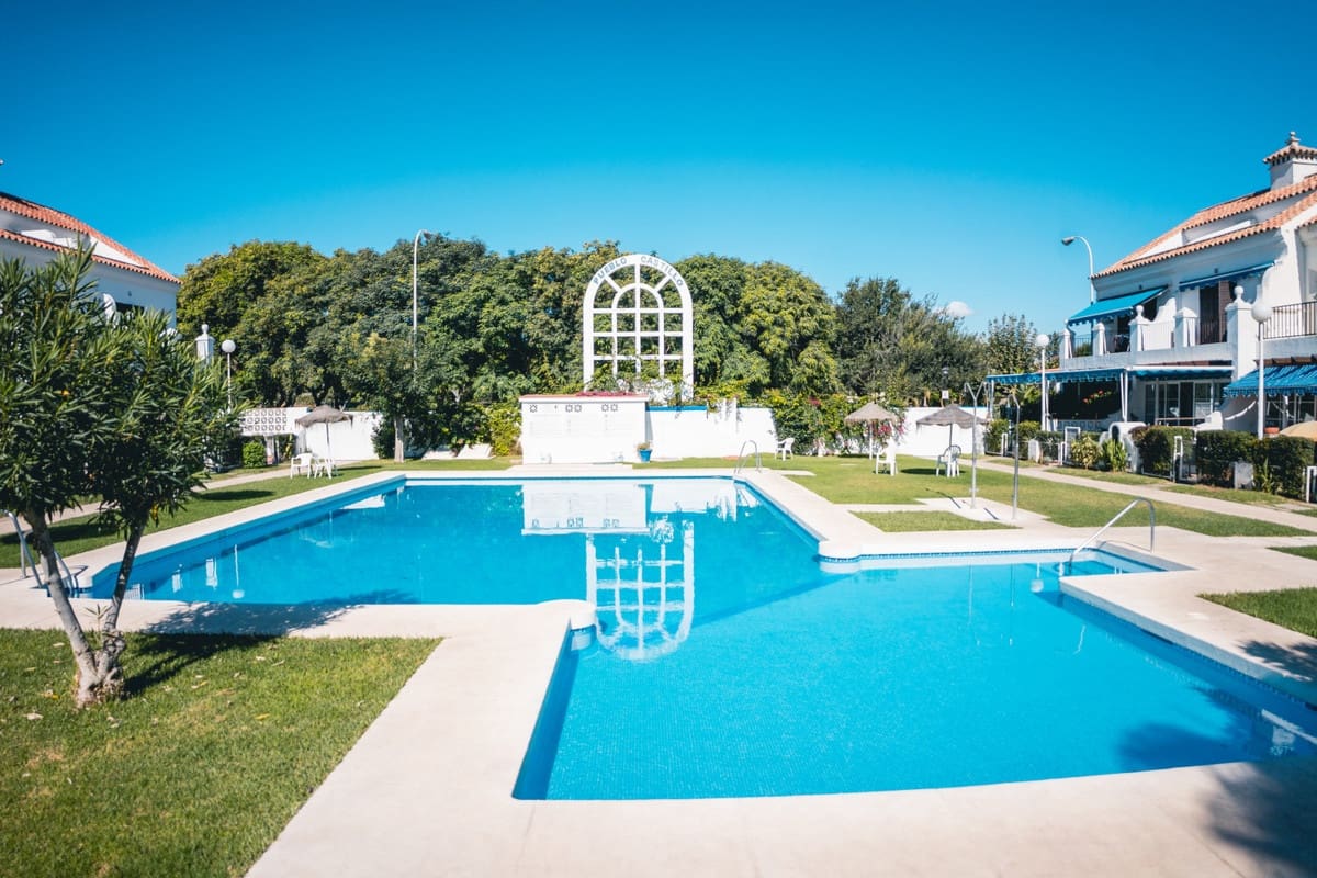 4 quarto Penthouse para venda em Fuengirola com piscina garagem - 1 275 000 € (Ref: 9540311)