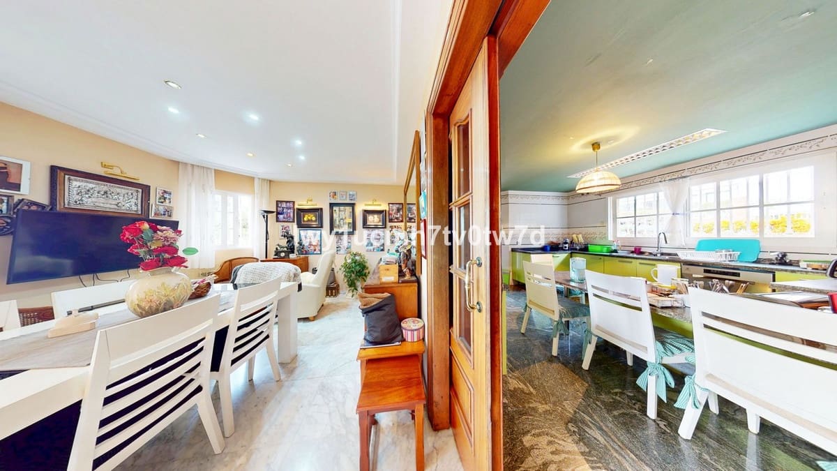 5 camera da letto Villa in vendita in Malaga citta con piscina garage - 1.280.000 € (Rif: 9540313)