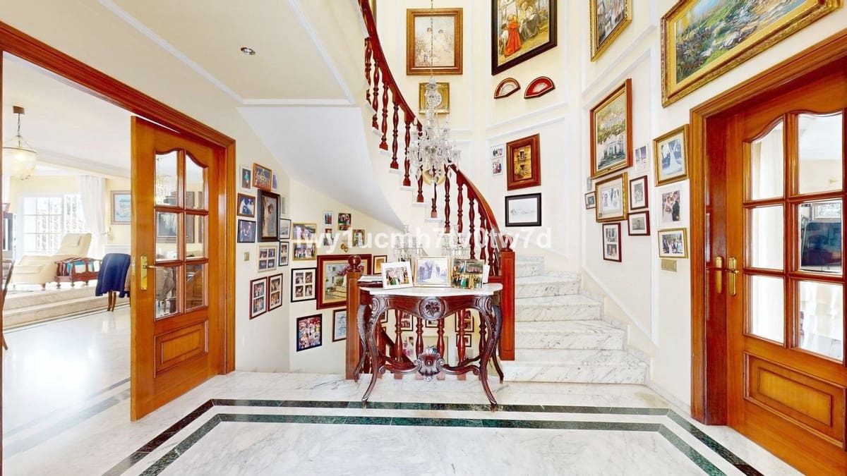 5 camera da letto Villa in vendita in Malaga citta con piscina garage - 1.280.000 € (Rif: 9540313)