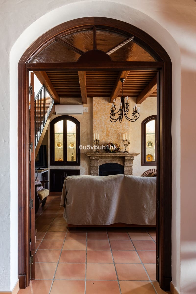 5 bedroom Townhouse for sale in Alhaurin el Grande with pool - € 1,280,000 (Ref: 9540314)
