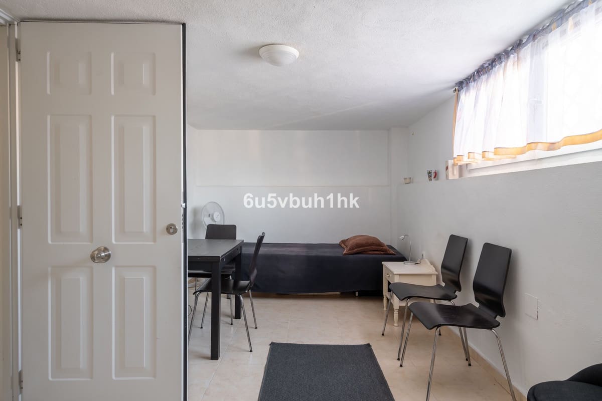 5 soverom Villa til salgs i Fuengirola med svømmebasseng - € 1 290 000 (Ref: 9540316)