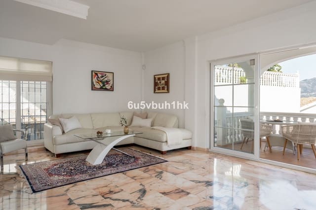 5 Zimmer Villa zu verkaufen in Centro ciudad, Fuengirola mit Pool - 1.290.000 € (Ref: 9540316)