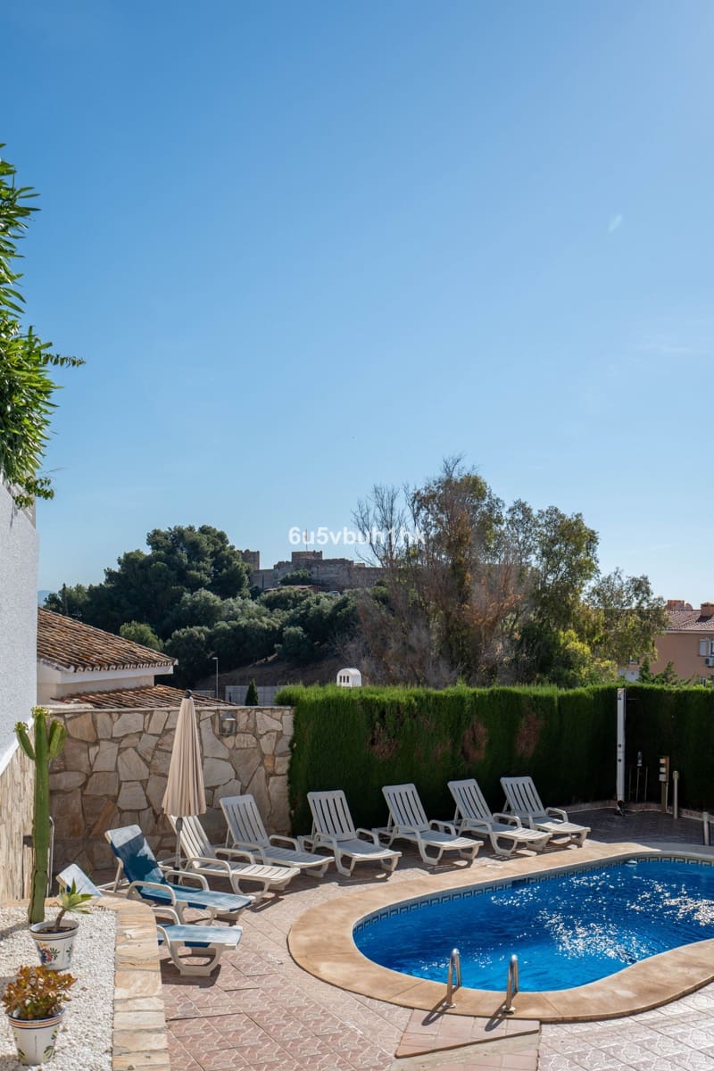 5 soverom Villa til salgs i Fuengirola med svømmebasseng - € 1 290 000 (Ref: 9540316)