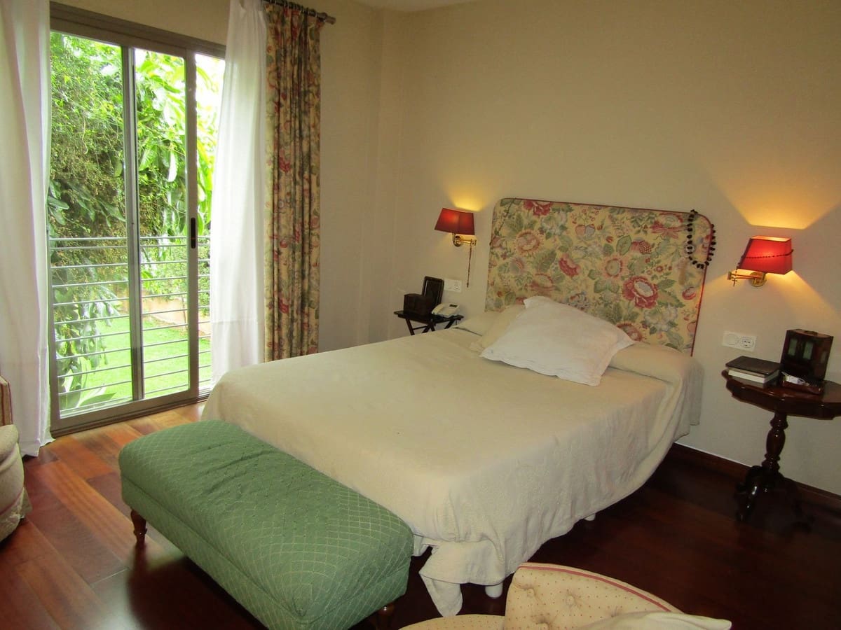 Chalet de 6 habitaciones en Málaga ciudad en venta con piscina garaje - 1.290.000 € (Ref: 9540317)