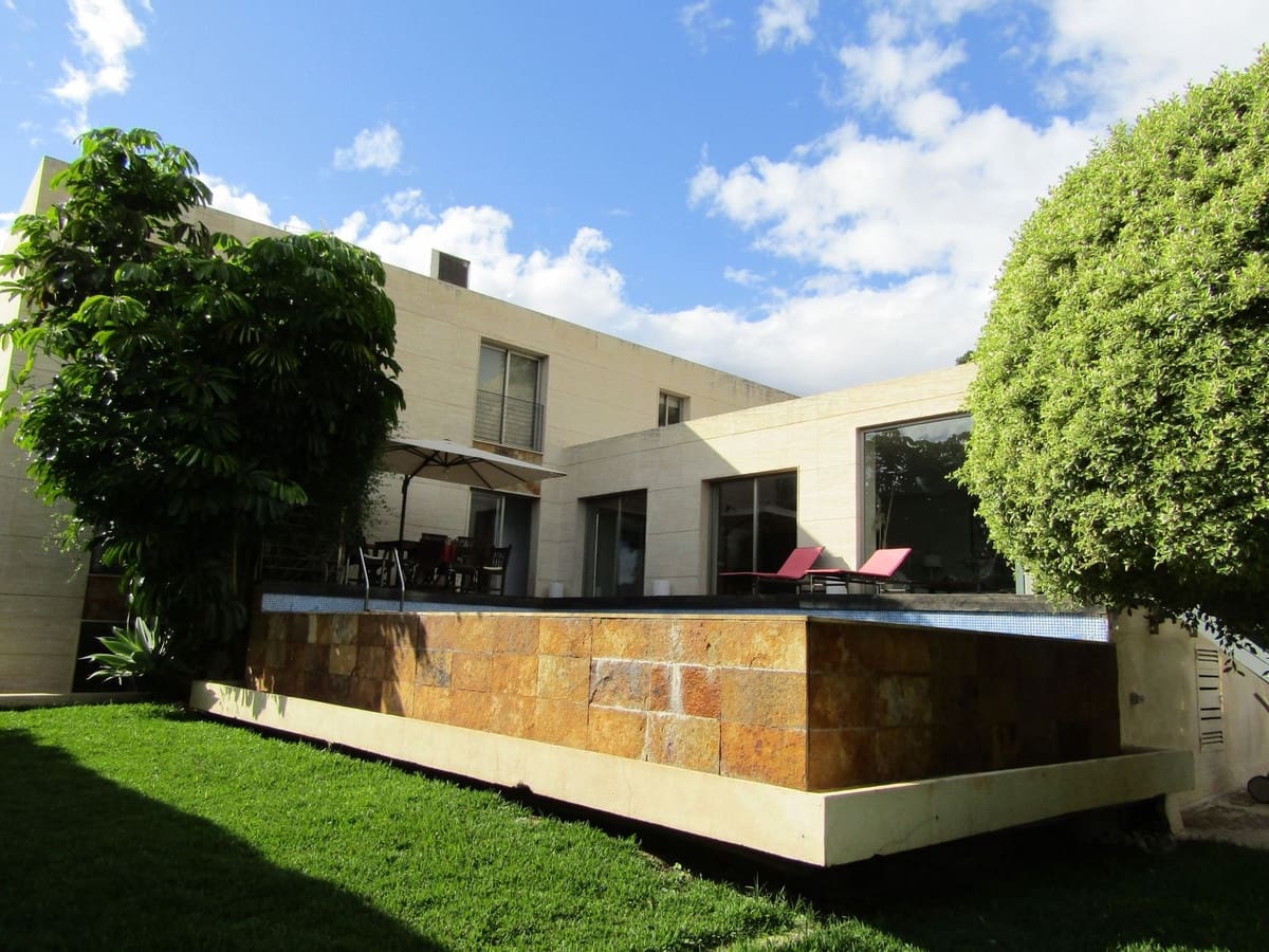 Chalet de 6 habitaciones en Málaga ciudad en venta con piscina garaje - 1.290.000 € (Ref: 9540317)