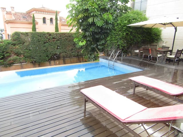 6 soveværelse Villa til salg i El Candado, Málaga by med swimmingpool garage - € 1.290.000 (Ref: 9540317)