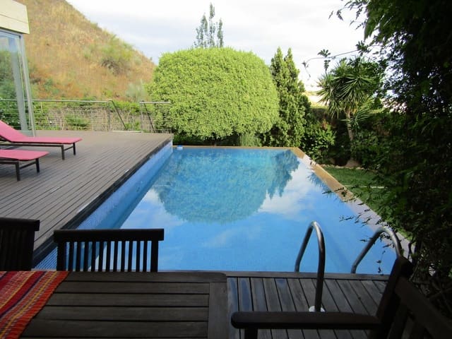 6 makuuhuone Huvila myytävänä paikassa El Candado, Málaga kaupunki mukana uima-altaan 
autotalli - 1 290 000 € (Ref: 9540317)