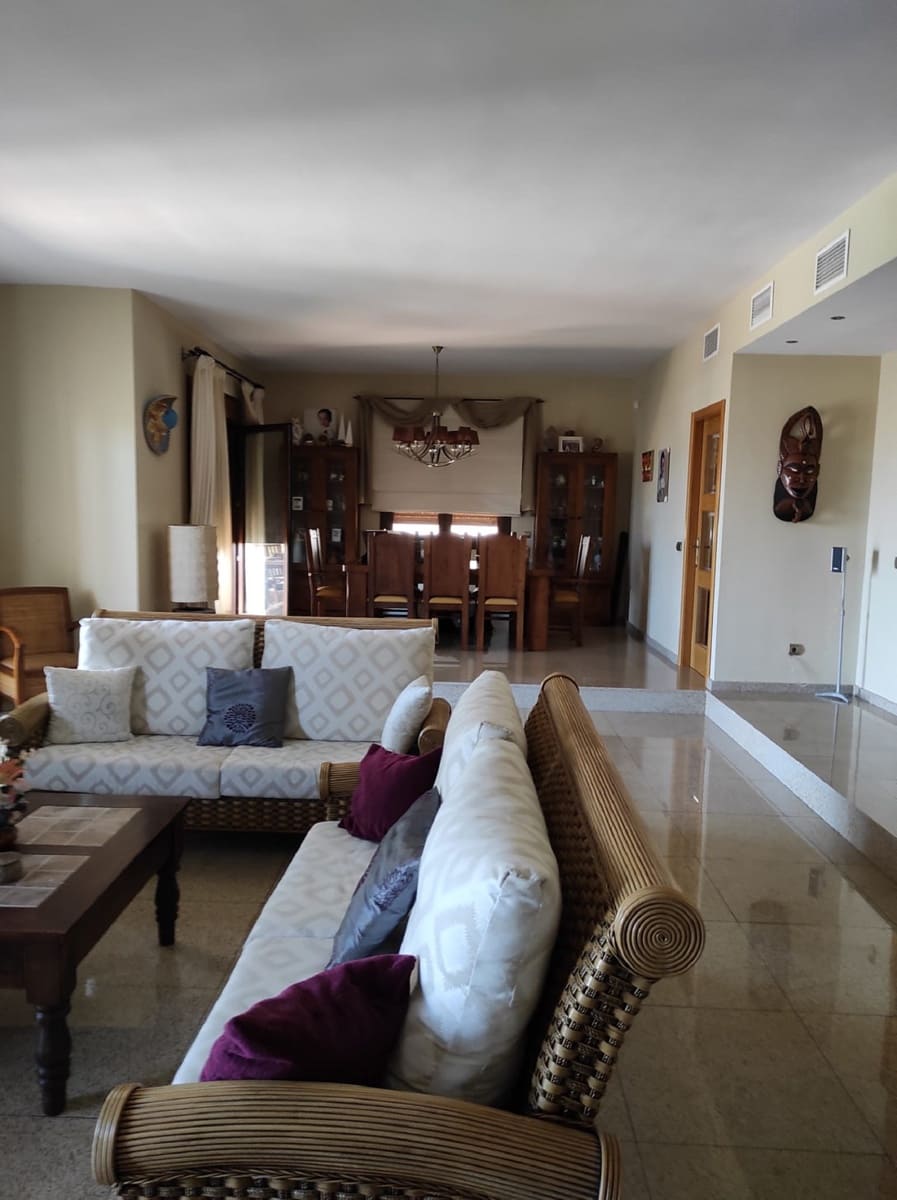 4 slaapkamer Villa te koop in Mijas Costa met zwembad garage - € 1.291.500 (Ref: 9540318)
