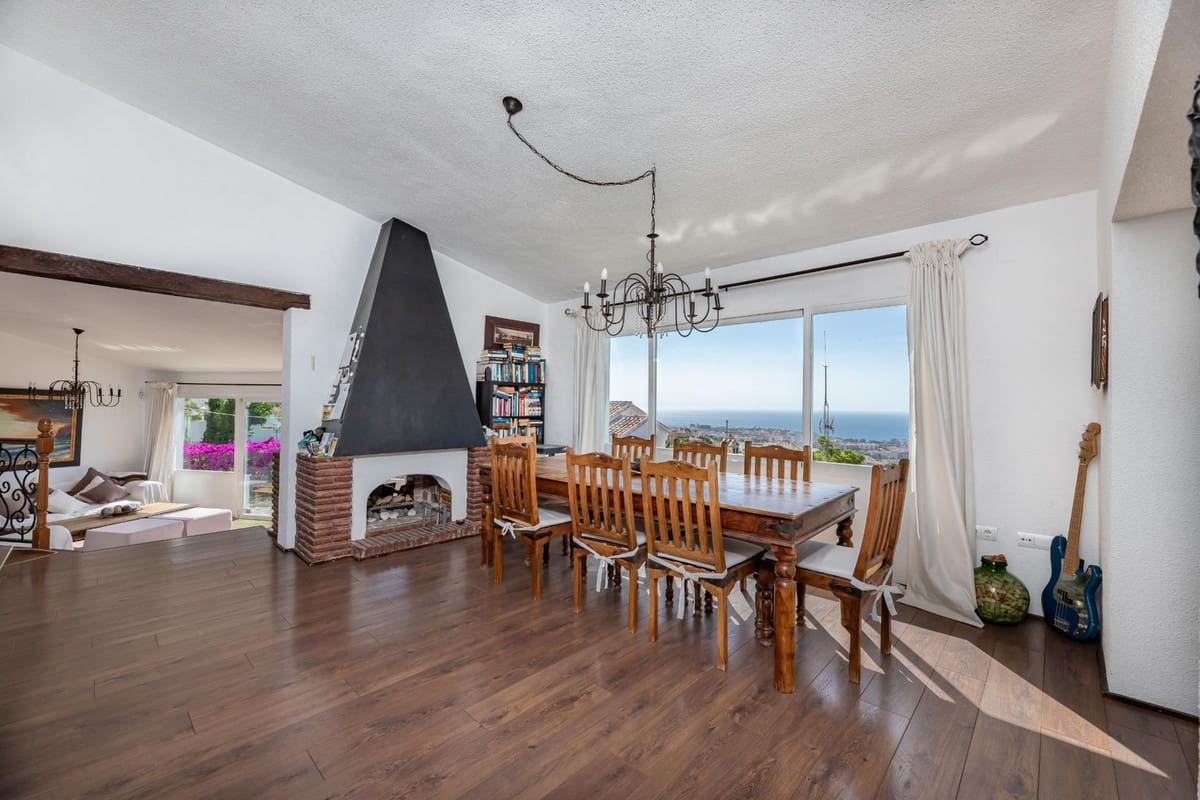 4 slaapkamer Villa te koop in Benalmadena met zwembad garage - € 1.295.000 (Ref: 9540320)