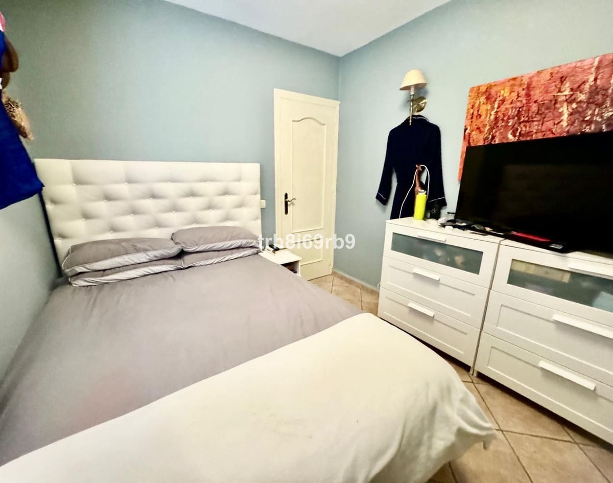 Chalet de 4 habitaciones en Estepona en venta con piscina garaje - 1.295.000 € (Ref: 9540322)