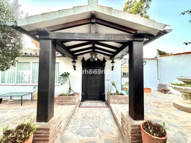 4 chambre Villa/Maison à vendre à Nueva Atalaya, Estepona avec piscine garage - 1 295 000 € (Ref: 9540322)