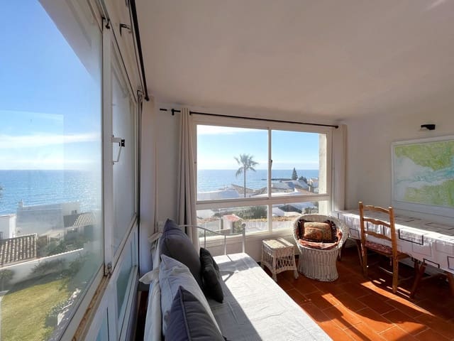 5 soveværelse Villa til salg i Centro, Estepona med swimmingpool - € 1.295.000 (Ref: 9540325)