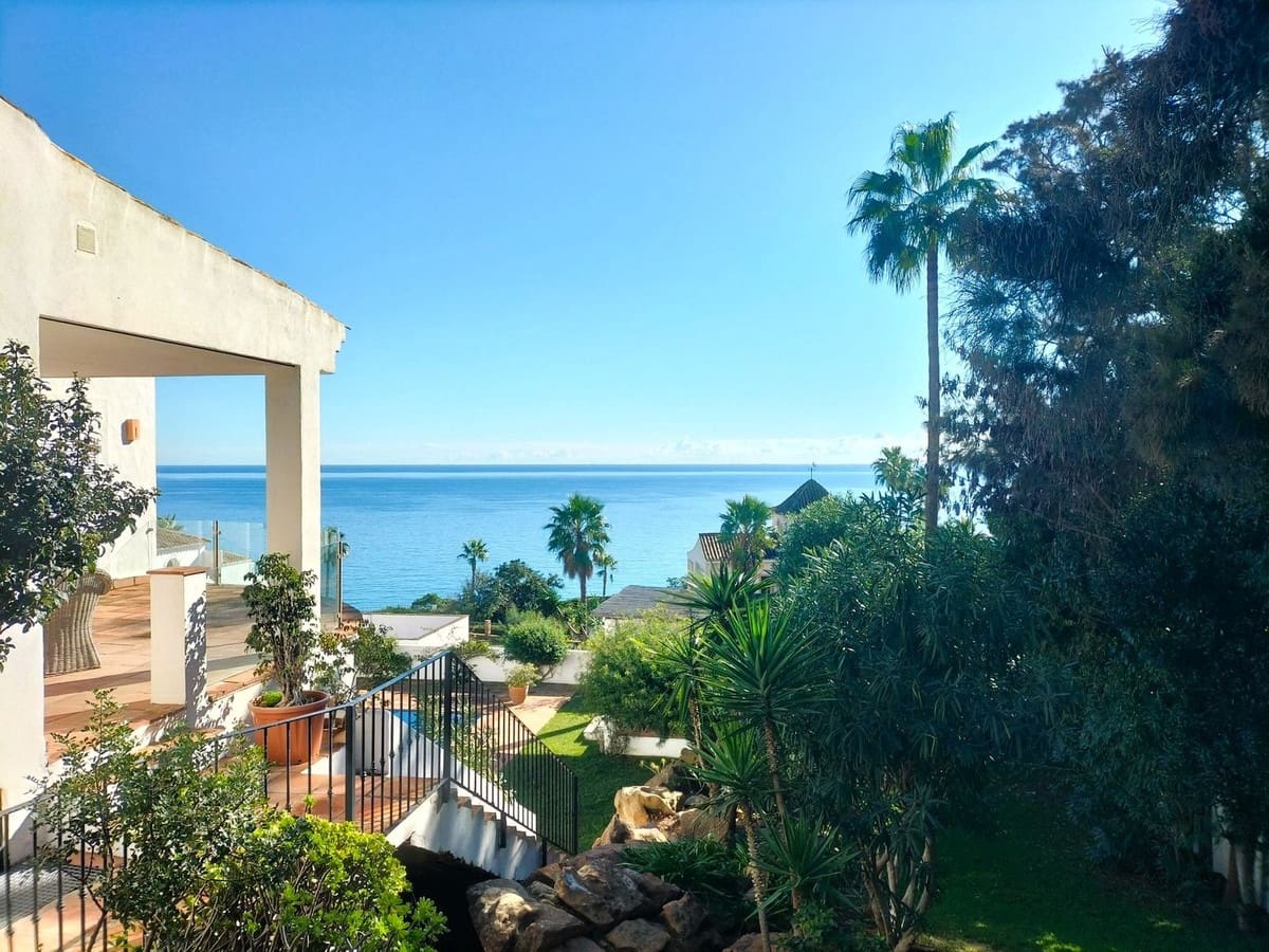 5 soverom Villa til salgs i Manilva med svømmebasseng - € 1 295 000 (Ref: 9540326)