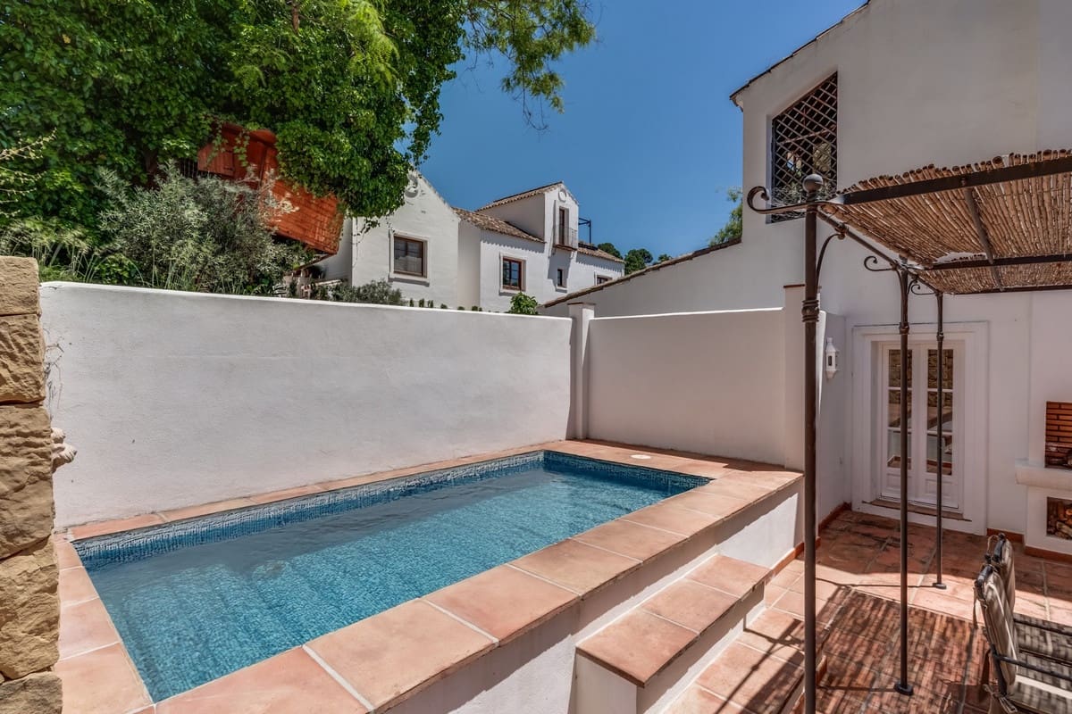 2 soverom Leilighet til salgs i La Zagaleta med svømmebasseng - € 1 299 000 (Ref: 9540330)