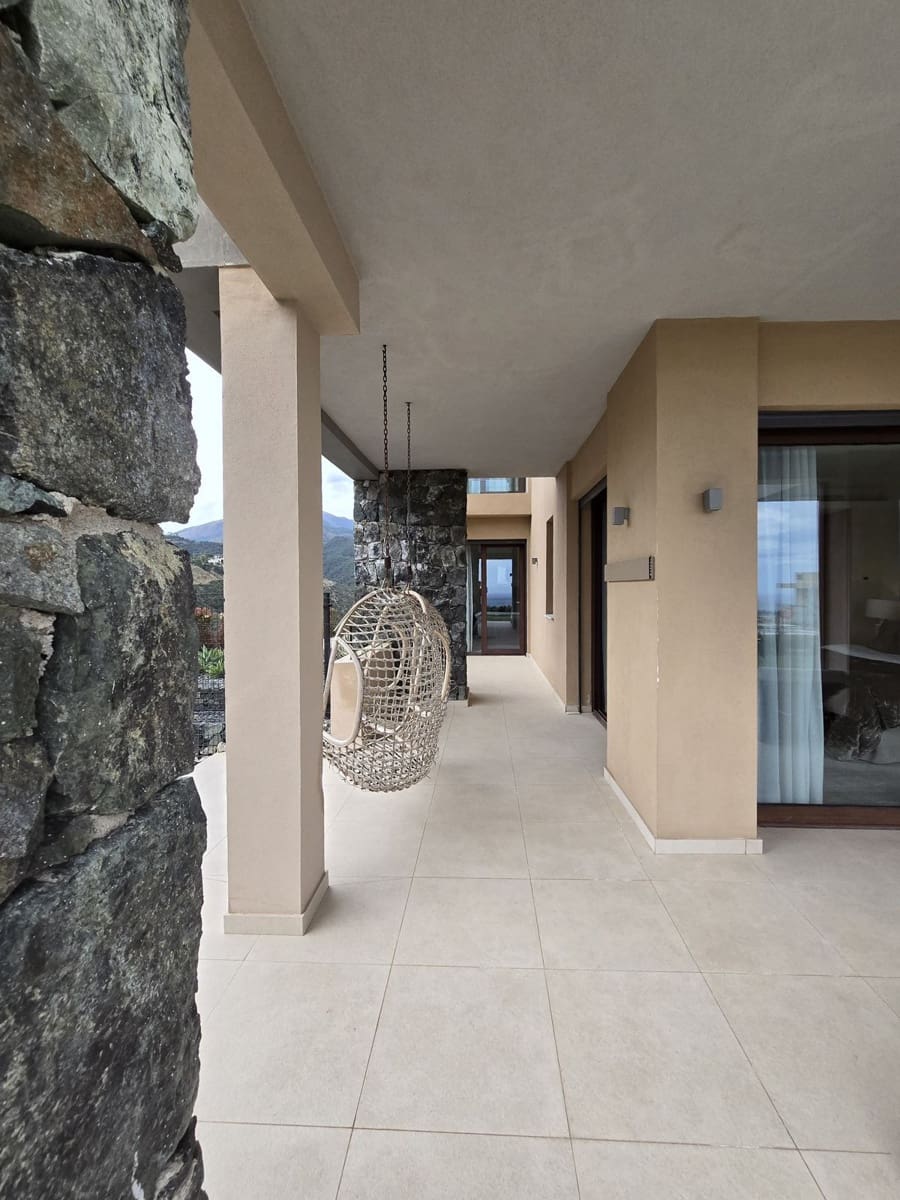 3 sypialnia Apartament na sprzedaż w Benahavis z basenem - 1 299 000 € (Ref: 9540331)