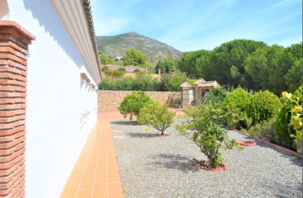 5 slaapkamer Villa te koop in Mijas met zwembad garage - € 1.299.950 (Ref: 9540332)
