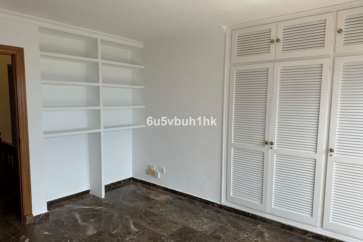 Apartamento de 4 habitaciones en Málaga ciudad en venta - 1.300.000 € (Ref: 9540334)