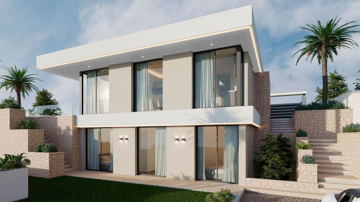 3 bedroom Villa for sale in Estepona with pool - € 1,300,000 (Ref: 9540335)