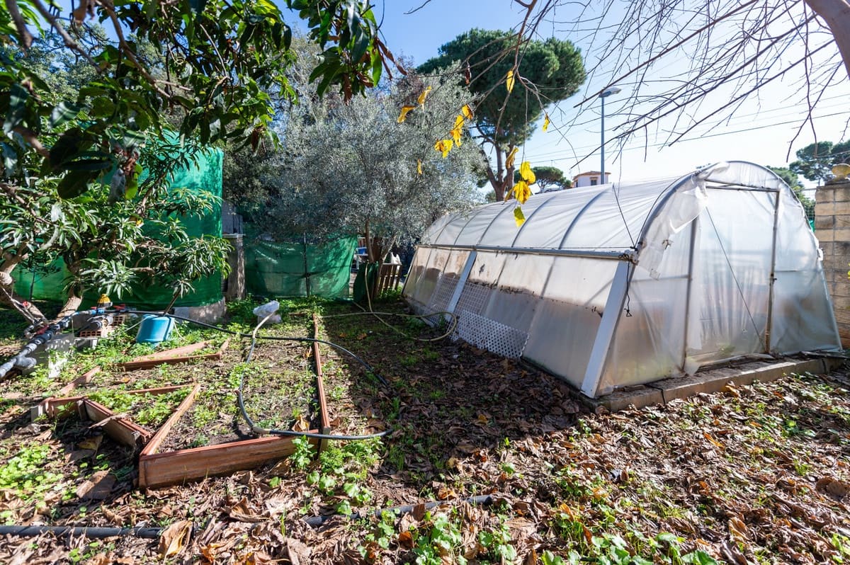 4 bedroom Villa for sale in Las Chapas with pool - € 1,300,000 (Ref: 9540336)