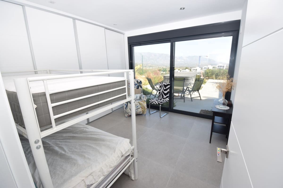 4 slaapkamer Villa te koop in La Cala Golf met zwembad garage - € 1.300.000 (Ref: 9540338)