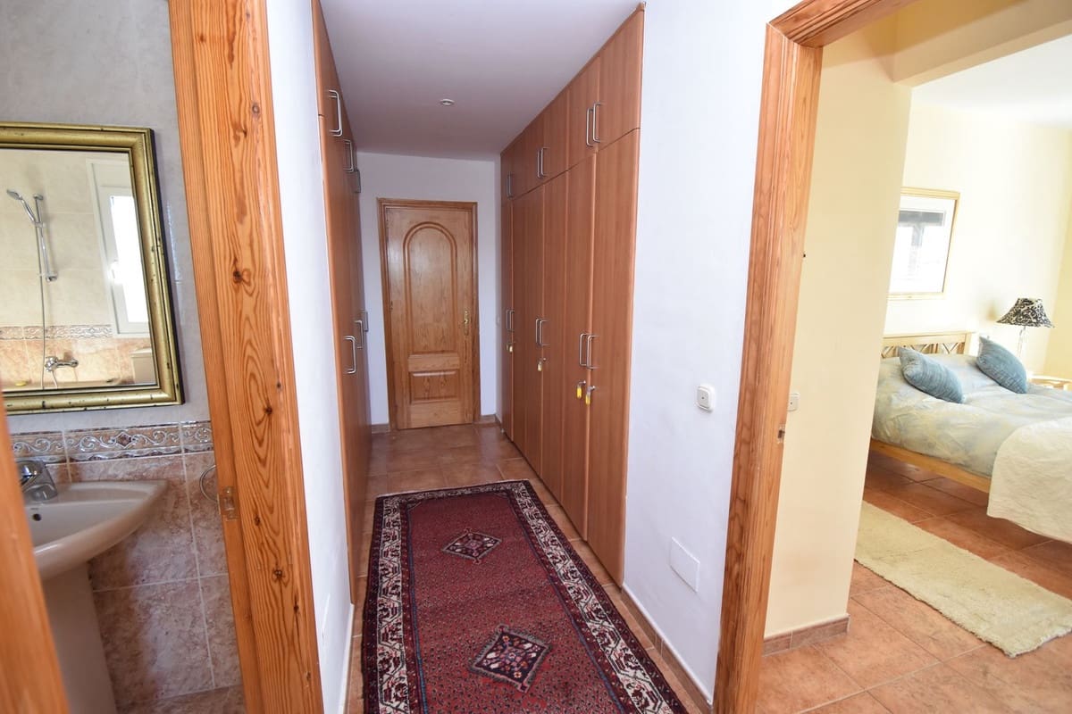 4 Zimmer Villa zu verkaufen in Mijas mit Pool Garage - 1.300.000 € (Ref: 9540339)