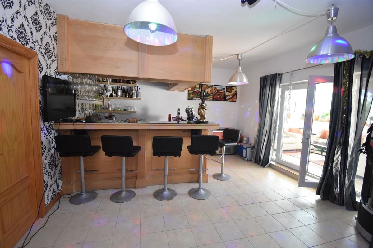 4 Zimmer Villa zu verkaufen in Mijas mit Pool Garage - 1.300.000 € (Ref: 9540339)