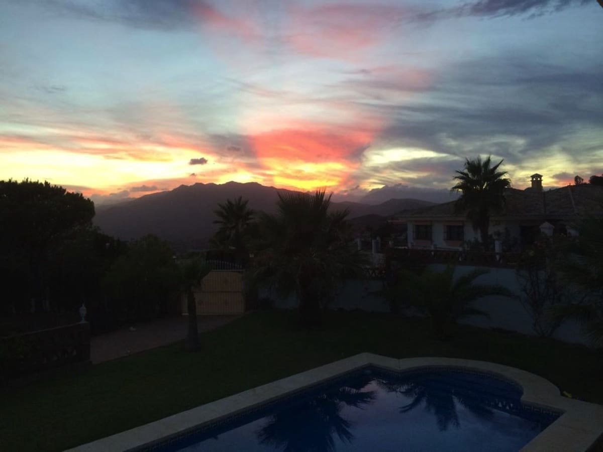 4 Zimmer Villa zu verkaufen in Mijas mit Pool Garage - 1.300.000 € (Ref: 9540339)