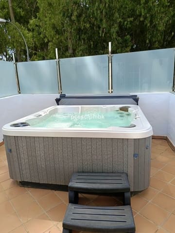 4 sypialnia Willa na sprzedaż w San Pedro de Alcántara Pueblo, Marbella z basenem garażem - 1 300 000 € (Ref: 9540340)