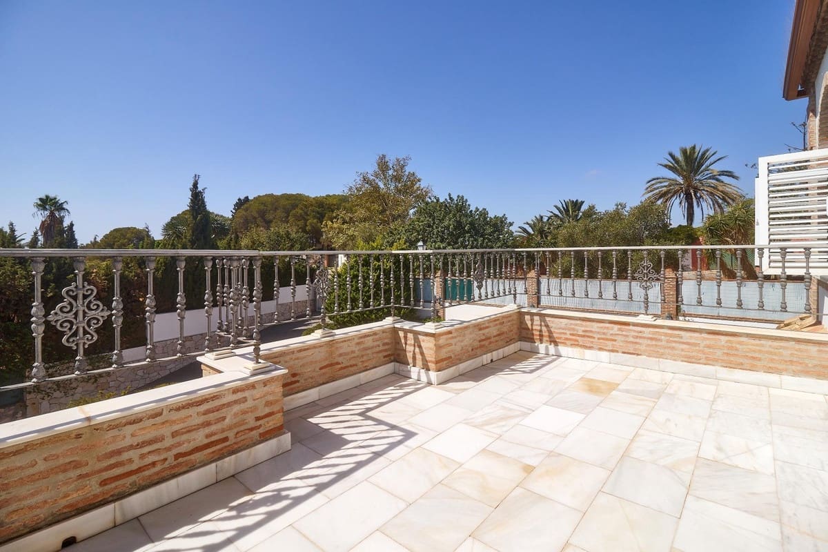 4 soveværelse Villa til salg i Mijas Costa med swimmingpool - € 1.300.000 (Ref: 9540342)