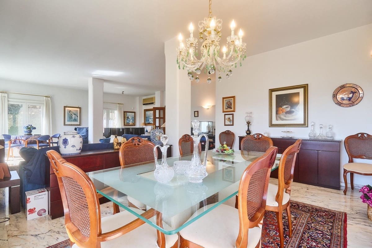 4 Zimmer Villa zu verkaufen in Mijas Costa mit Pool - 1.300.000 € (Ref: 9540342)