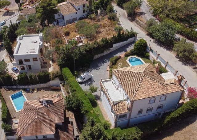 4 Zimmer Villa zu verkaufen in Riviera del Sol, Mijas mit Pool - 1.300.000 € (Ref: 9540342)