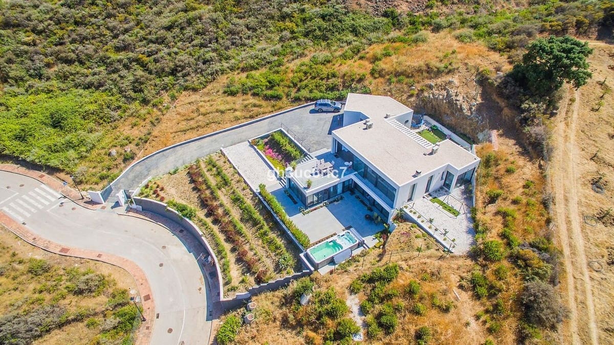 4 slaapkamer Villa te koop in La Cala Golf met zwembad - € 1.300.000 (Ref: 9540343)