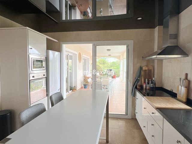 6 soverom Villa til salgs i Riviera del Sol, Mijas med svømmebasseng - € 1 300 000 (Ref: 9540344)