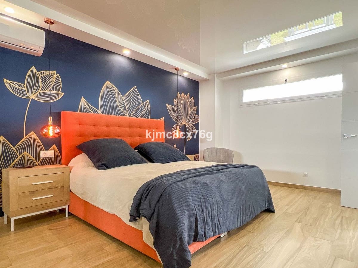 6 soverom Villa til salgs i Riviera del Sol med svømmebasseng - € 1 300 000 (Ref: 9540344)