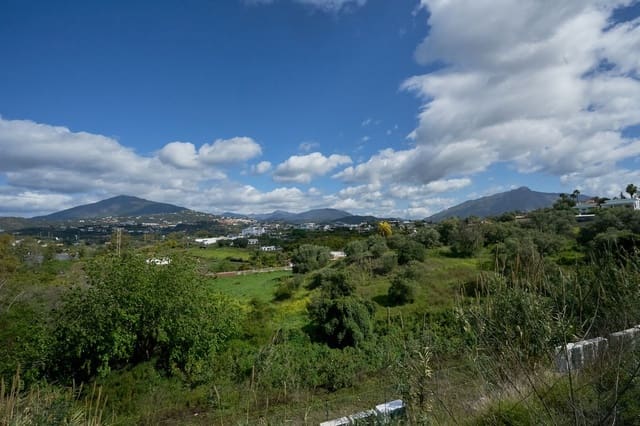4 soverom Kjedet enebolig til salgs i San Pedro de Alcántara Pueblo, Marbella med svømmebasseng garasje - € 1 300 000 (Ref: 9540346)