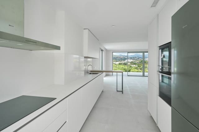 4 camera da letto Villetta Bifamiliare in vendita in San Pedro de Alcántara Pueblo, Marbella con piscina garage - 1.150.000 € (Rif: 9540346)
