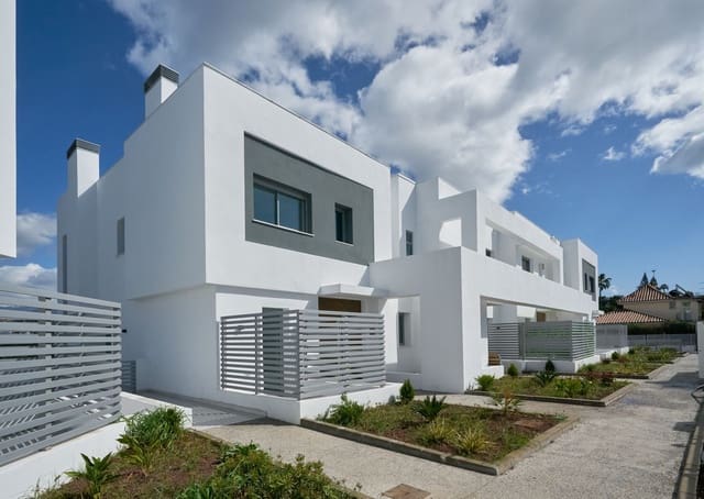 4 camera da letto Villetta Bifamiliare in vendita in San Pedro de Alcántara Pueblo, Marbella con piscina garage - 1.150.000 € (Rif: 9540346)