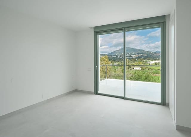 4 camera da letto Villetta Bifamiliare in vendita in San Pedro de Alcántara Pueblo, Marbella con piscina garage - 1.150.000 € (Rif: 9540346)