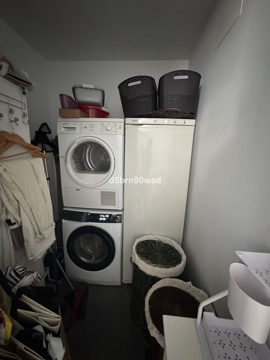 4 soveværelse Villa til salg i Estepona med swimmingpool garage - € 1.310.000 (Ref: 9540348)